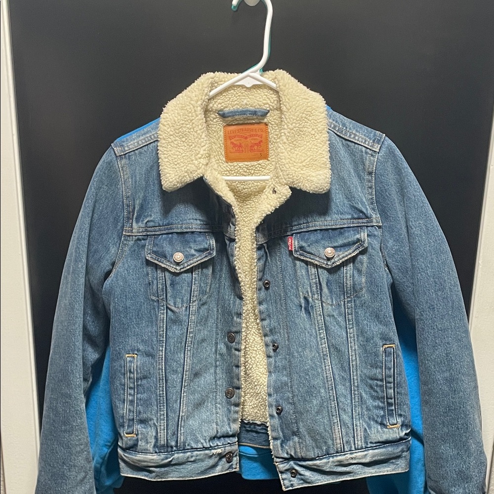 Levi's Light Blue Denim Jacket with Cream Lining